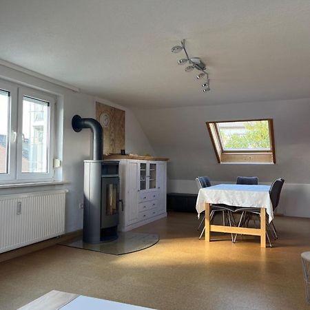 Eigene Wohnung Im Dreifamilienhaus Oberstenfeld Exterior foto