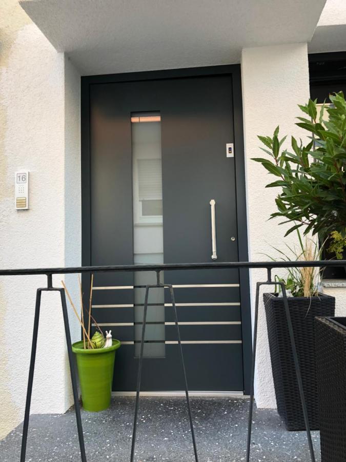 Eigene Wohnung Im Dreifamilienhaus Oberstenfeld Exterior foto